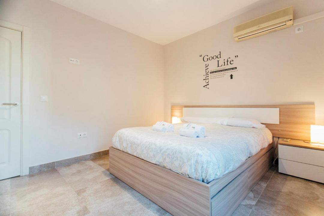 Wide And Diaphanous- 3Bd 2Bth- Alcazar إشبيلية المظهر الخارجي الصورة