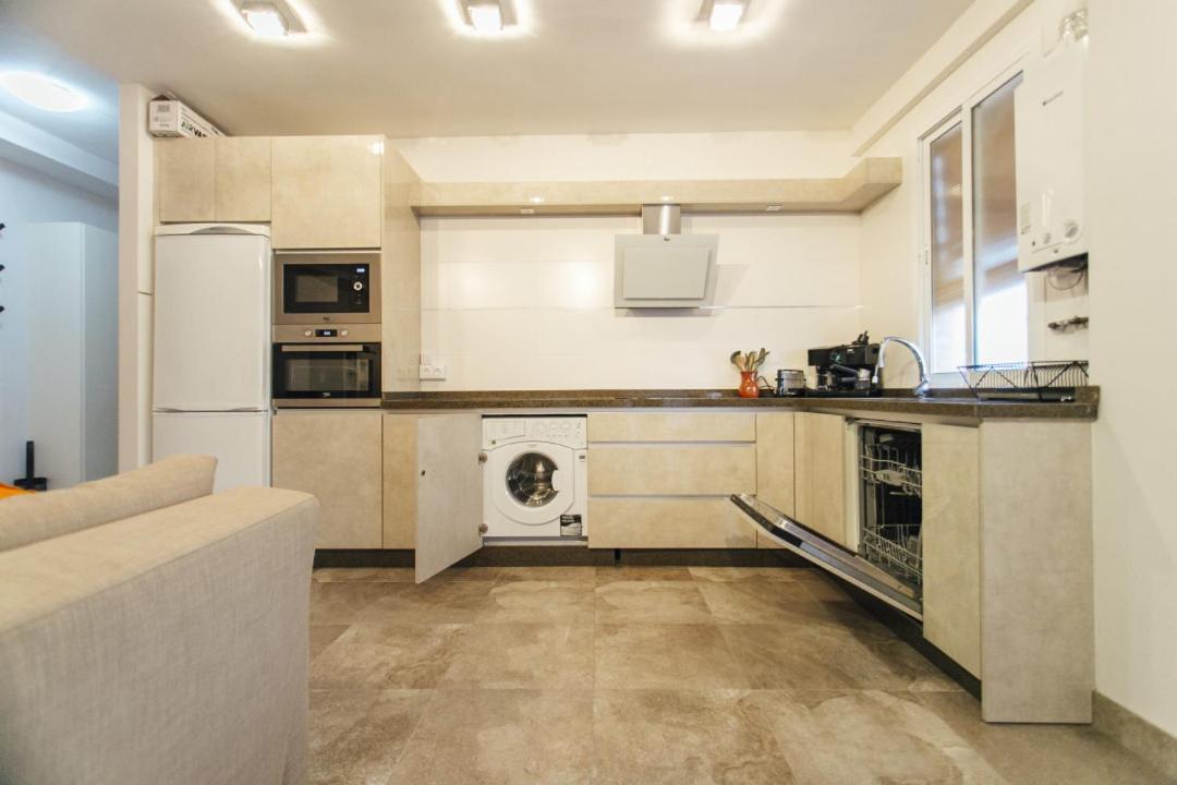 Wide And Diaphanous- 3Bd 2Bth- Alcazar إشبيلية المظهر الخارجي الصورة